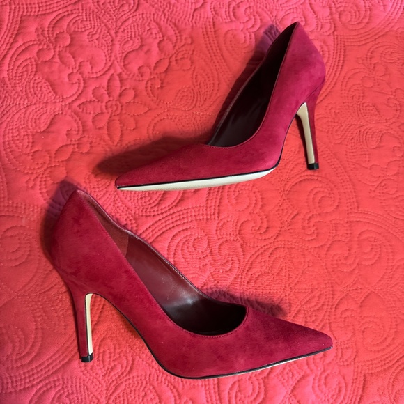 Marc Fisher Dark Red Suede Heels Sz 7.5 - Picture 1 of 3